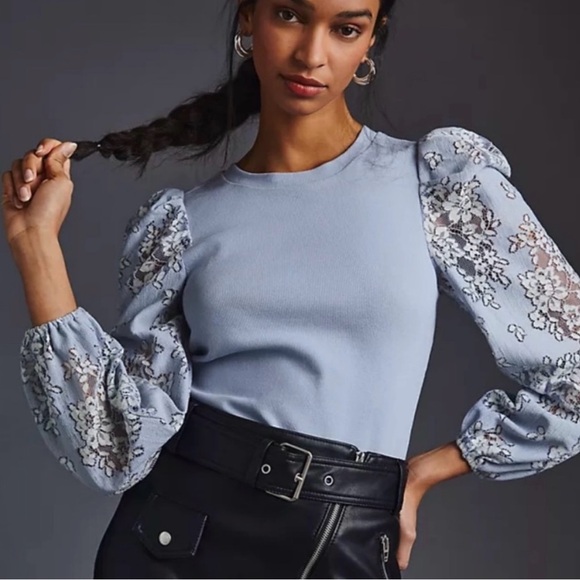 Anthropologie Tops - Anthro Dolan puffed sleeves top